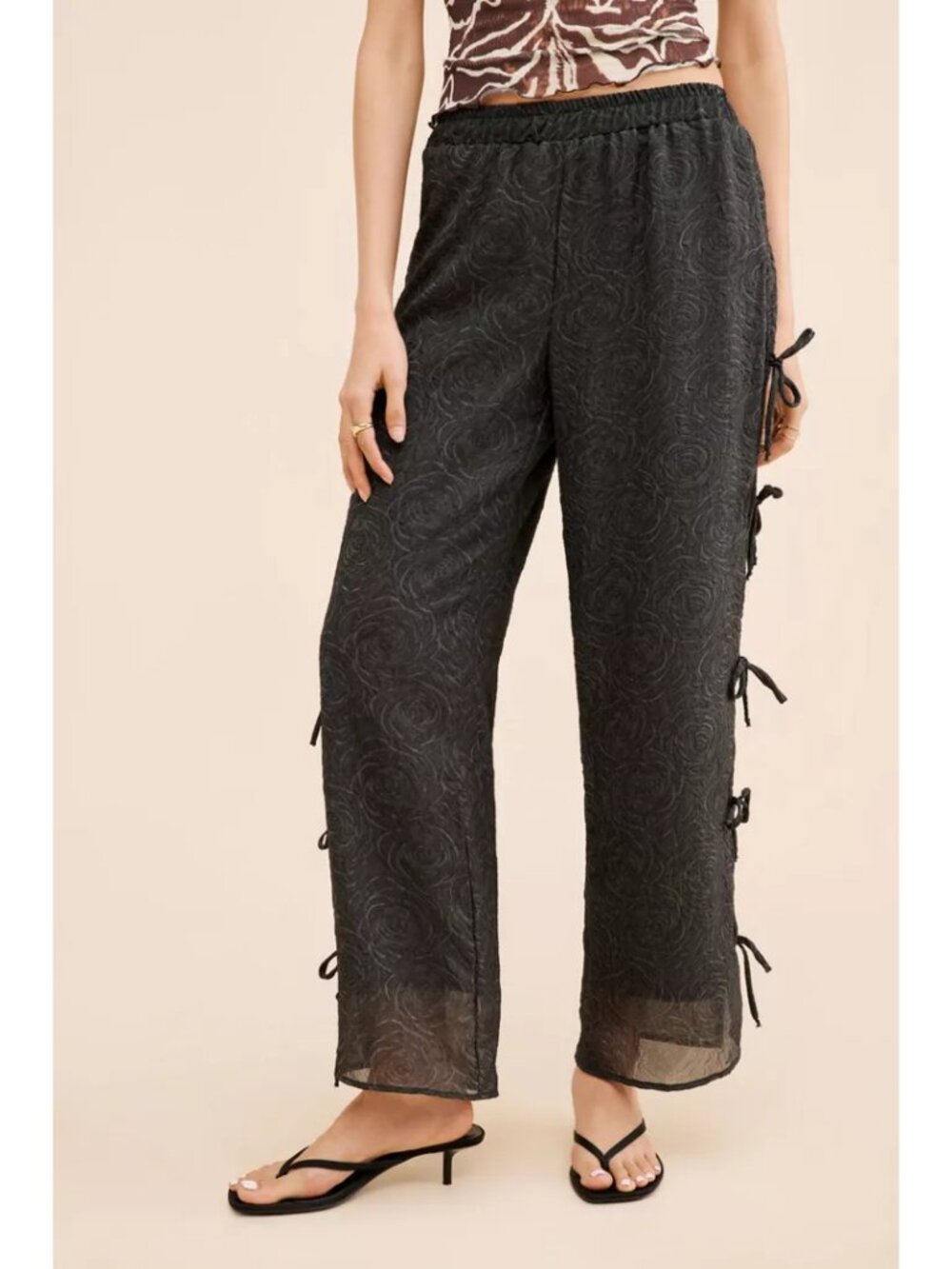 Lisa Says Gah Evelyn Tie Pants Black Size Large Floral Summer Pull-On Casual